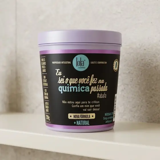 Eu Sei O Que Você Fez na Química Passada Máscara Capilar 230g , Lola Cosmetics (imagem ilustrativa)