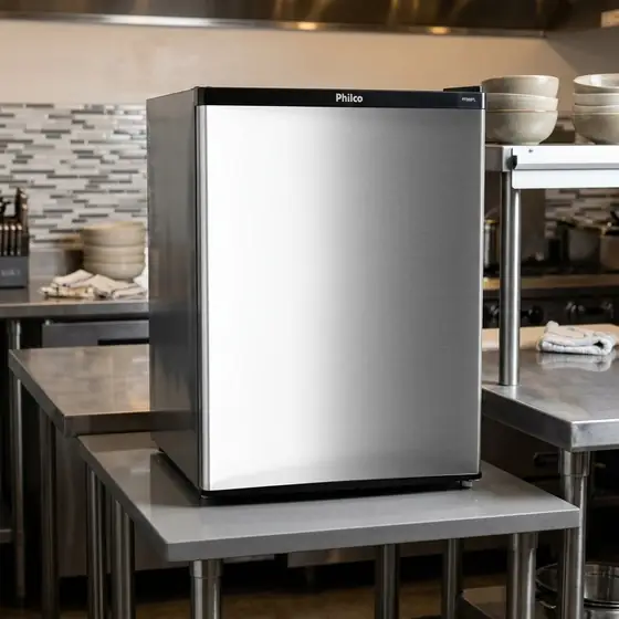 Frigobar Philco 67 Litros Platinum PFG85PL - 127V (imagem ilustrativa)