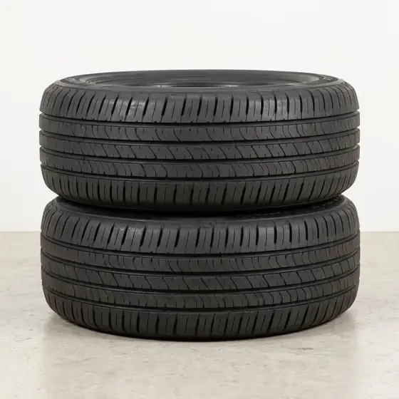 Kit 2 Pneus 175/70R13 Goodyear Kelly Edge Touring 2 82T Aro 13 (imagem ilustrativa)